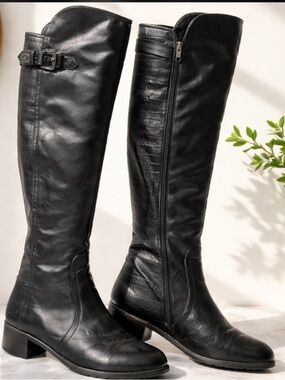 Kiss Kiss Over the Knee Winter Boots.